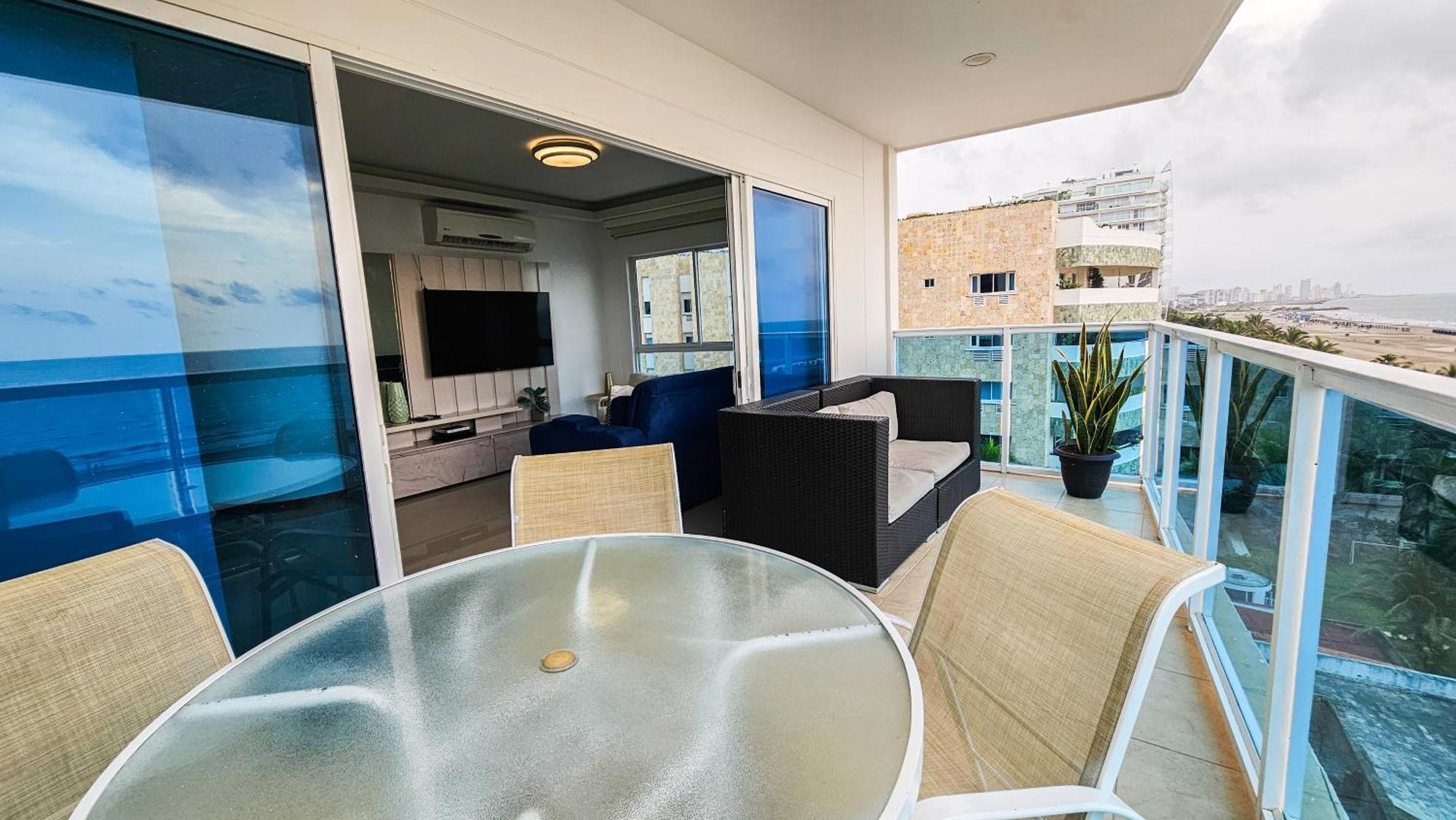 Luxury Apartment, Sector Morros, Vista Y Salida Al Mar Edificio Sunshine 公寓 *